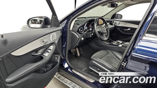 Mercedes-Benz GLC-Class 2019 — Şəkil 10/20