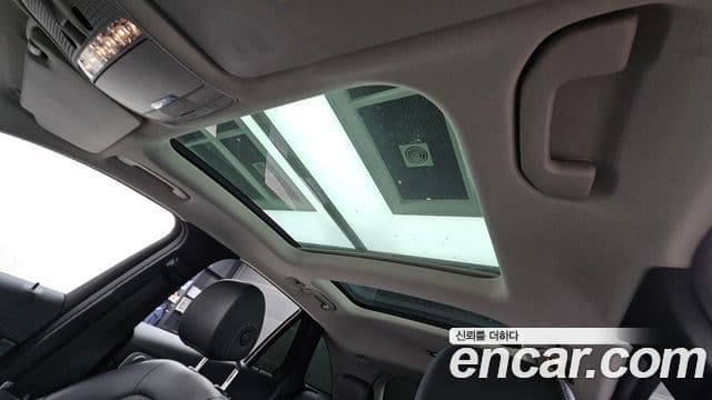 Mercedes-Benz GLC-Class 2019 — Şəkil 19/20