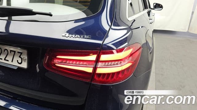Mercedes-Benz GLC-Class 2019 — Photo 24/33