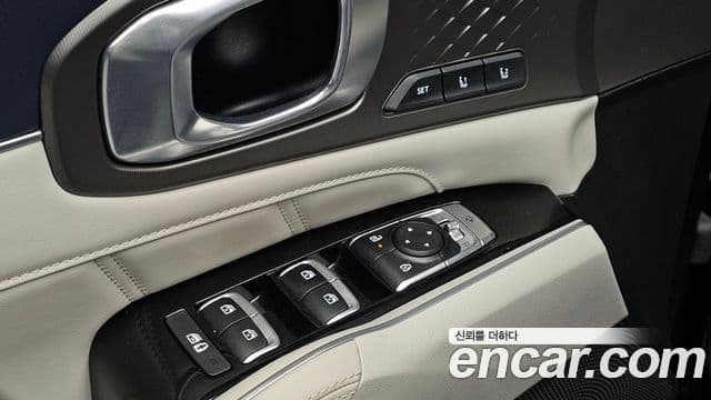 Kia Sorento 2024 — Фото 17/20