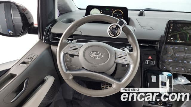 Hyundai Staria 2021 — ფოტო 12/20