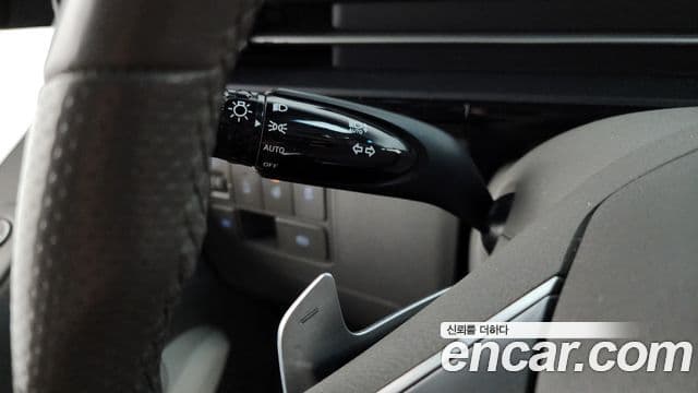 Hyundai Staria 2021 — ფოტო 18/20