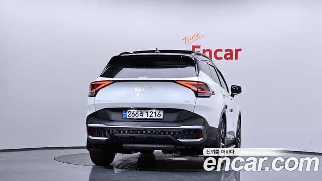 Kia Sportage 2022 — Фото 3/20