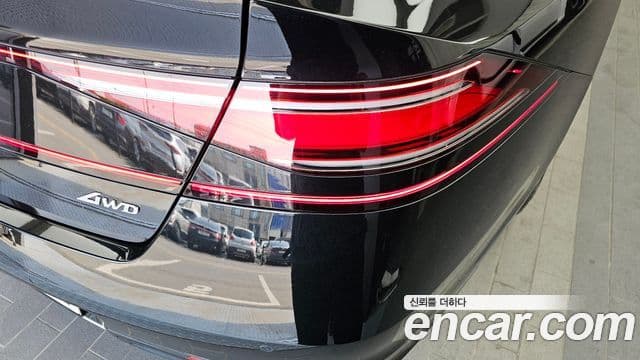 Genesis G90 2022 — Şəkil 28/36