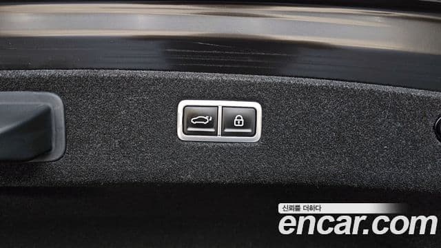 Genesis G90 2022 — Şəkil 30/36
