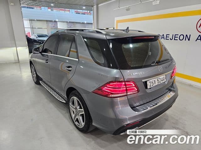 Mercedes-Benz GLE-Class 2018 — ფოტო 5/20