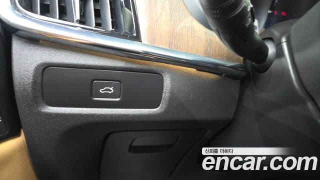 Volvo S90 2024 — Photo 11/32