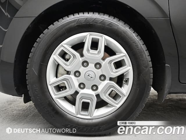 Hyundai Staria 2022 — ფოტო 4/20