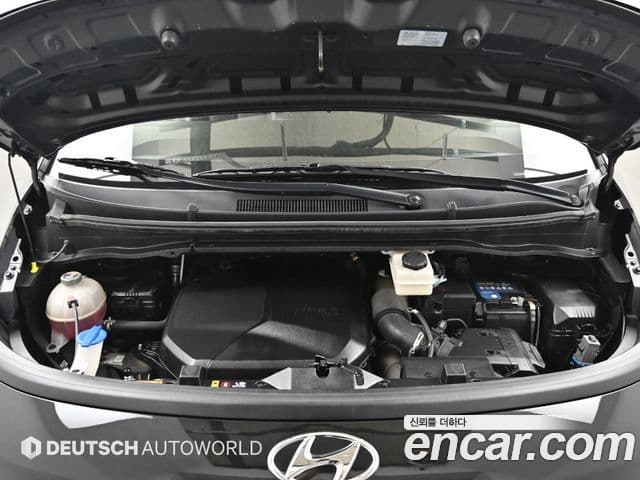 Hyundai Staria 2022 — ფოტო 5/20