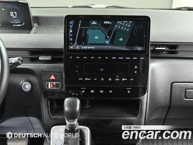 Hyundai Staria 2022 — ფოტო 14/20