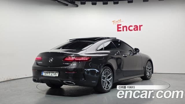 Mercedes-Benz E-Class 2023 — ფოტო 2/20