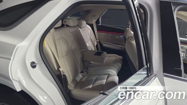 Genesis GV70 2025 — Şəkil 12/20