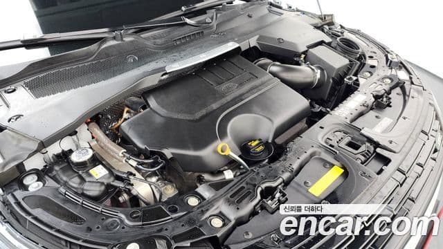 Land Rover Range Rover Evoque 2025 — ფოტო 6/20