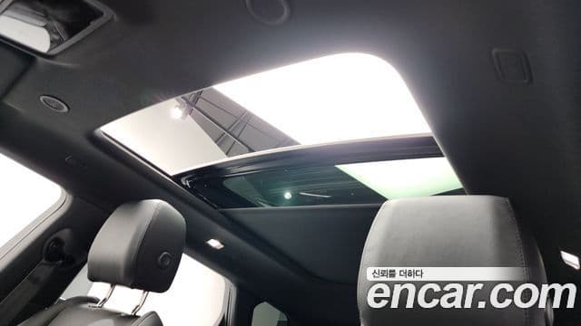 Land Rover Range Rover Evoque 2025 — ფოტო 17/20