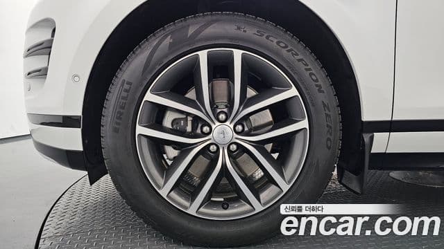 Land Rover Range Rover Evoque 2025 — ფოტო 5/20