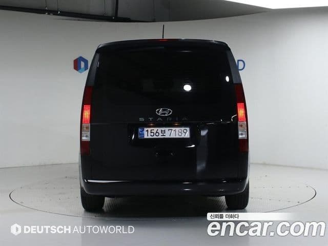 Hyundai Staria 2022 — ფოტო 3/20