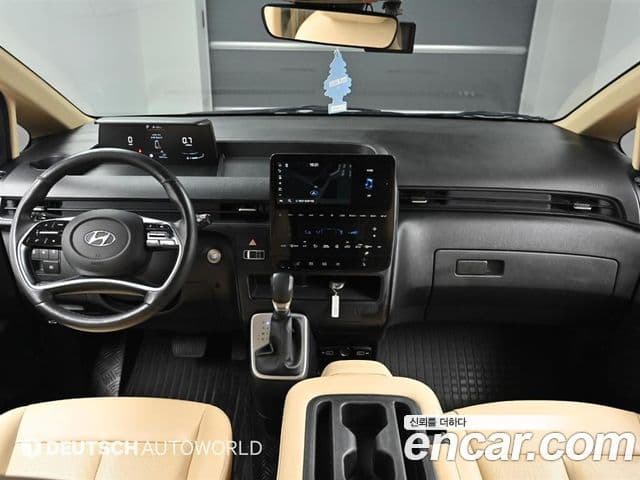 Hyundai Staria 2022 — ფოტო 9/20