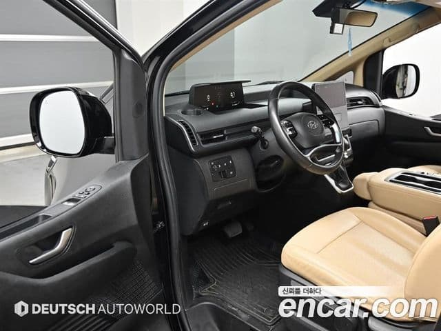 Hyundai Staria 2022 — ფოტო 10/20