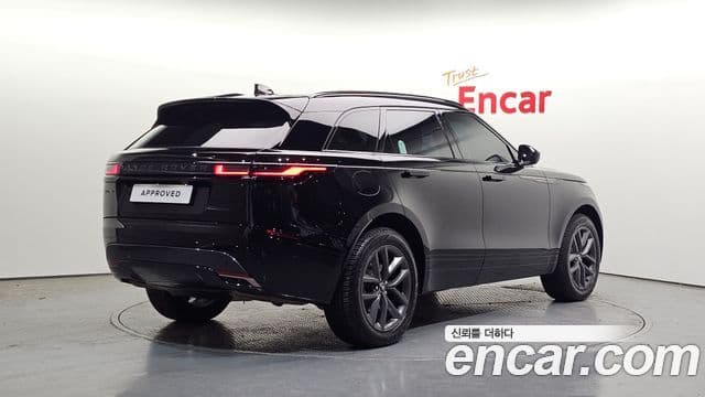 Land Rover Range Rover Velar 2024 — ფოტო 2/20