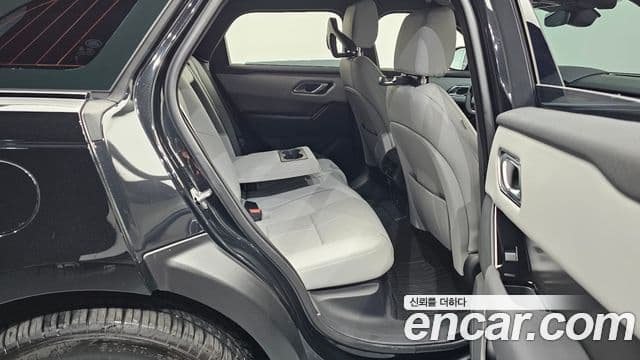 Land Rover Range Rover Velar 2024 — фото 5 из 20