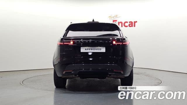 Land Rover Range Rover Velar 2024 — фото 7 из 20
