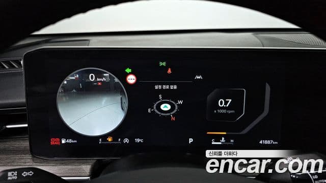 Kia K5 2024 — ფოტო 8/20