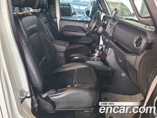 Jeep Wrangler 2019 — Şəkil 14/20