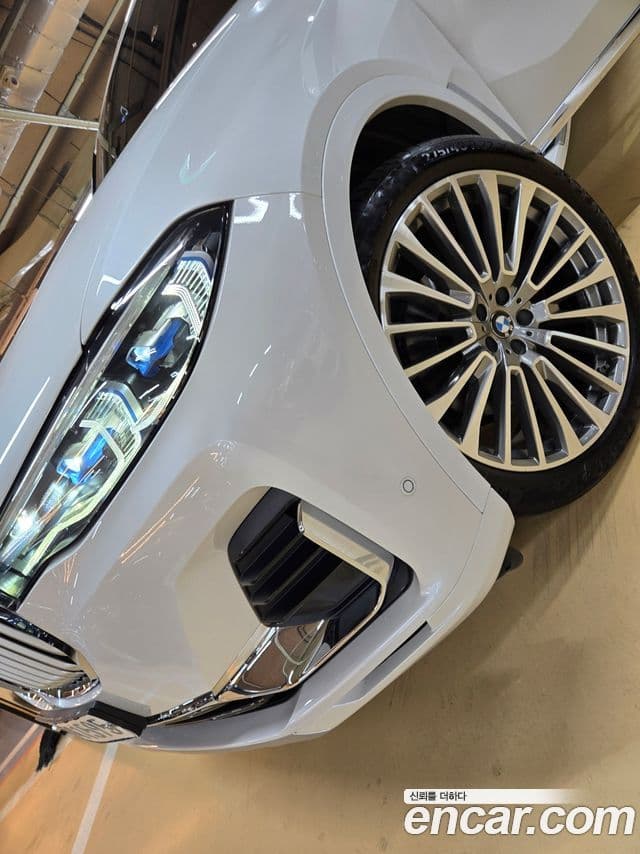 BMW X7 2020 — Photo 10/20