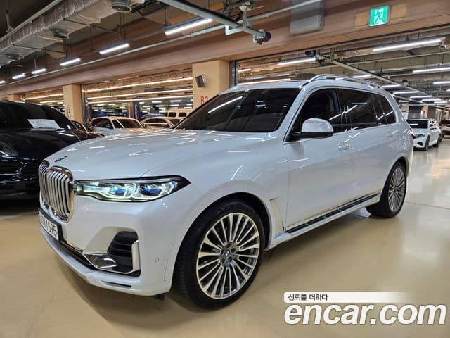 BMW X7 2020 — Photo 17/20