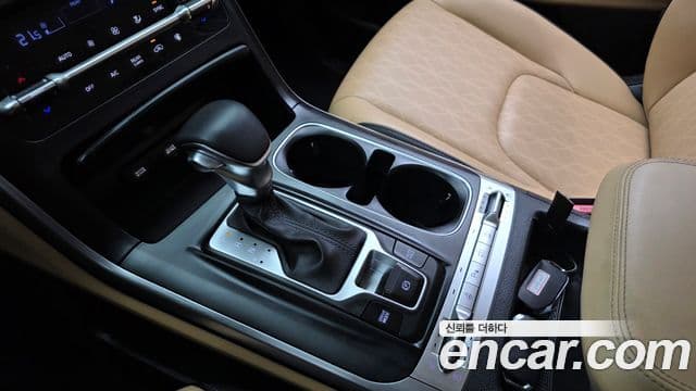 Kia Carnival 2023 — Фото 9/20