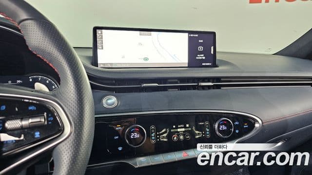 Genesis GV70 2021 — Şəkil 12/20