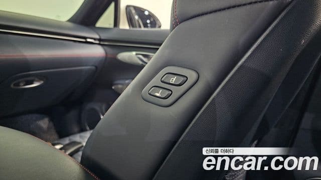 Genesis GV70 2021 — Şəkil 15/20