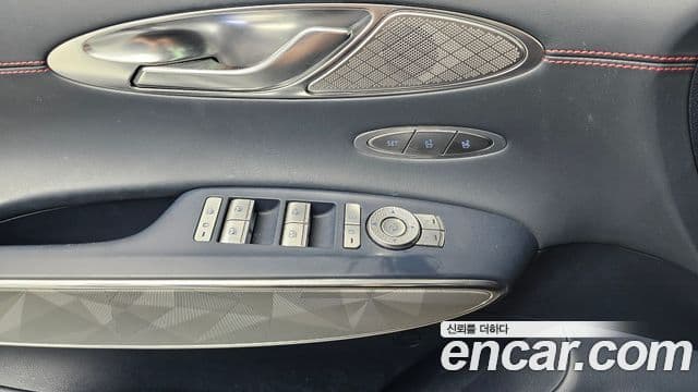 Genesis GV70 2021 — ფოტო 7/33