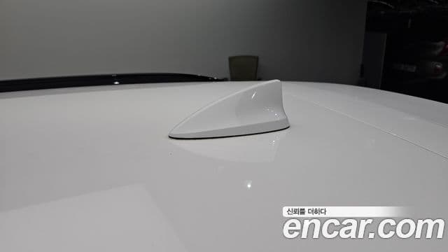 Genesis GV70 2021 — ფოტო 9/33