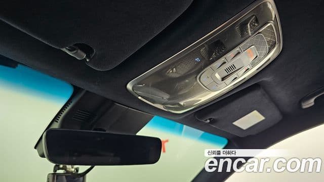 Genesis GV70 2021 — ფოტო 18/33