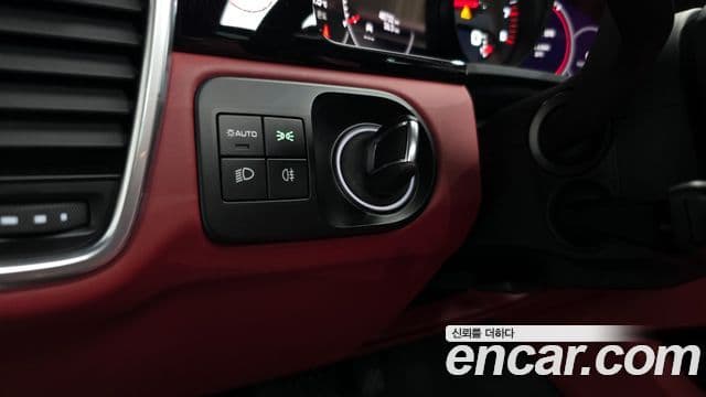 Porsche Cayenne 2022 — Photo 9/35