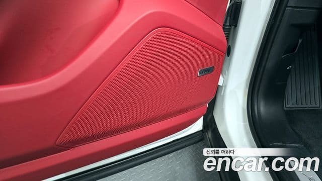 Porsche Cayenne 2022 — Photo 7/35