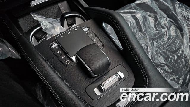Mercedes-Benz GLS-Class 2025 — Photo 3/35