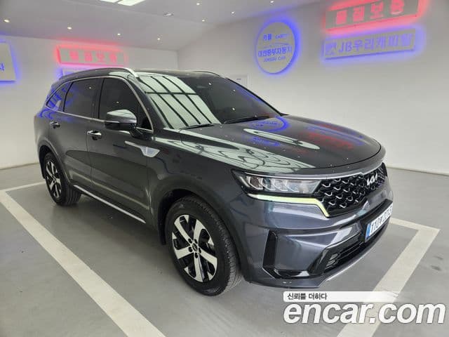 Kia Sorento 2023 — ფოტო 3/20