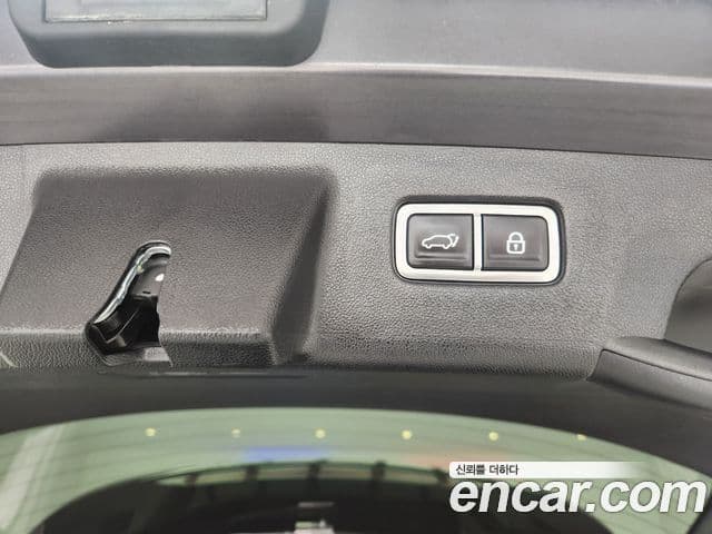Kia Sorento 2023 — ფოტო 7/20