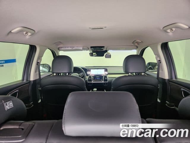 Kia Sorento 2023 — ფოტო 8/20