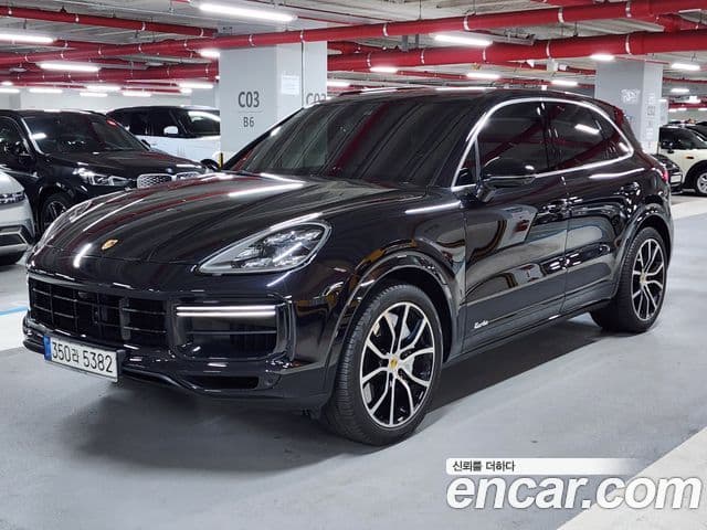 Porsche Cayenne 2021 — Photo 3/20