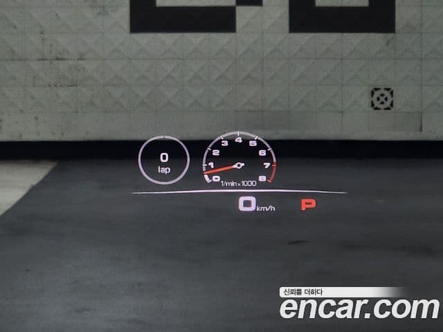 Porsche Cayenne 2021 — Photo 13/20