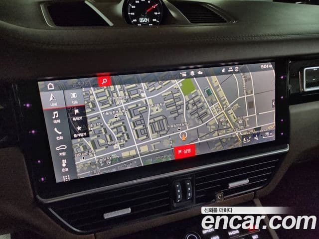 Porsche Cayenne 2021 — Photo 4/20