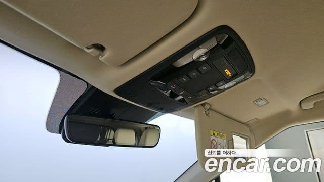 Kia Carnival 2021 — ფოტო 20/20