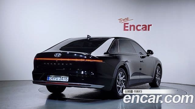Hyundai Grandeur 2023 — ფოტო 2/20