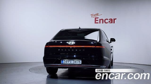 Hyundai Grandeur 2023 — ფოტო 4/20