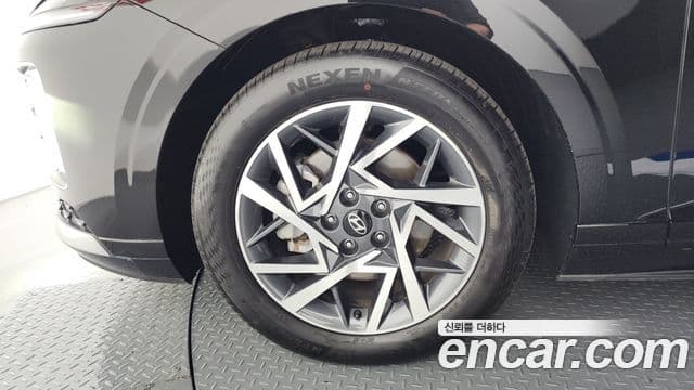 Hyundai Grandeur 2023 — ფოტო 5/20