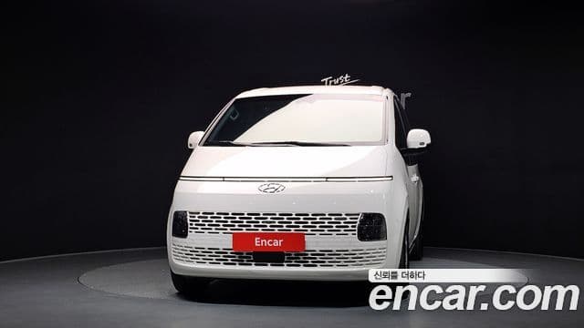 Hyundai Staria 2023 — ფოტო 3/20