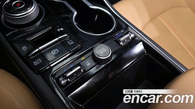 Kia K5 2020 — Şəkil 17/20